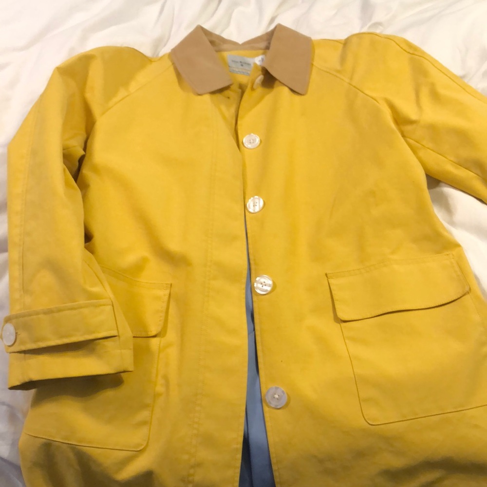 Light trench coat